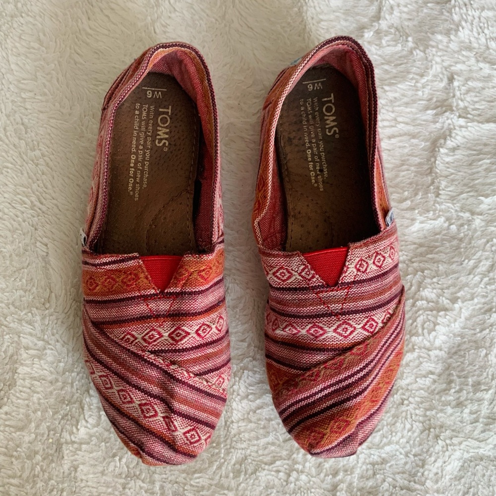 Toms shoes